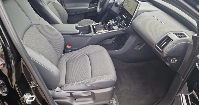 Toyota bZ4X cena 183800 przebieg: 14774, rok produkcji 2022 z Góra Kalwaria małe 211